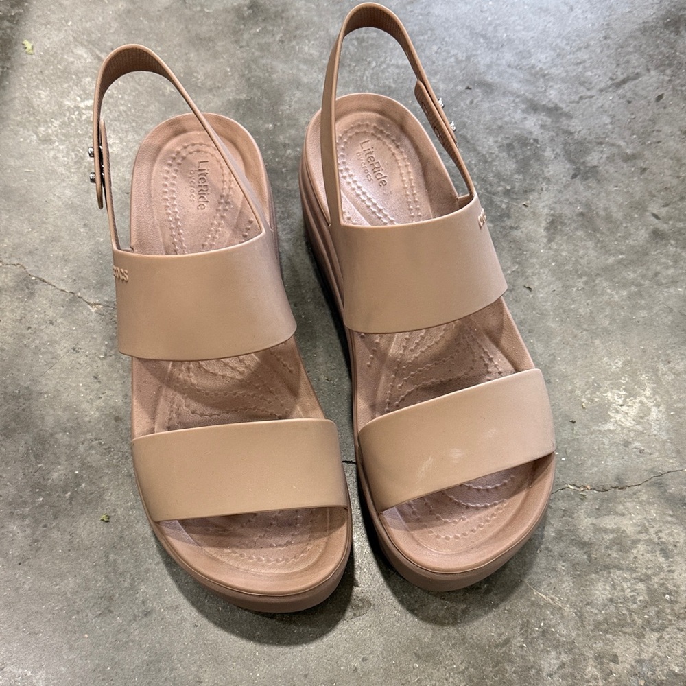 Life Stride Women’s Slingback Sandals in Nude
